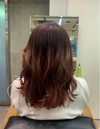 ミディアム カラー ショート・ボブ 🌈chinaのヘアスタイル
