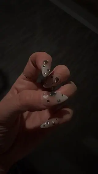ネイル 黒須莉奈 IRYのネイルデザイン