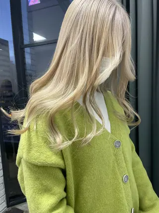 セミロング Acchon/心斎橋 💚ダブルカラーのヘアスタイル