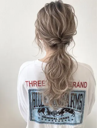 セミロング MYRTLE TSUNODAのヘアスタイル