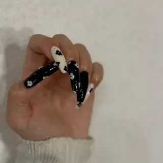ネイル Nabi 進藤彩のネイルデザイン