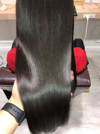 ロング カラー 髪質改善特化 ESSENCIAのヘアスタイル
