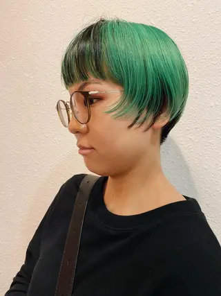 ショート カラー FILMS/sari /似合わせカットのヘアスタイル
