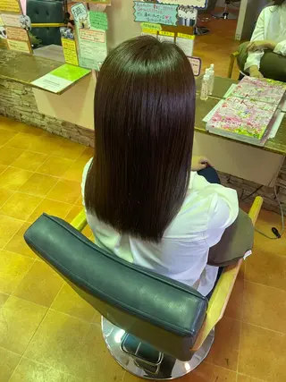 ミディアム カラー 山口 彩海のヘアスタイル