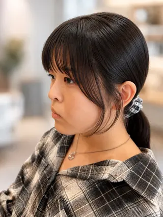 セミロング 久木原 ゆりのヘアスタイル