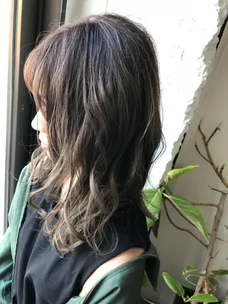 カラー 反橋 聖のヘアスタイル