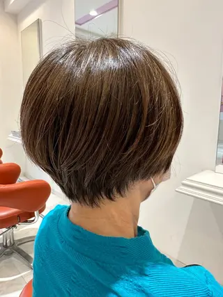 ショート 神田 桃菜のヘアスタイル