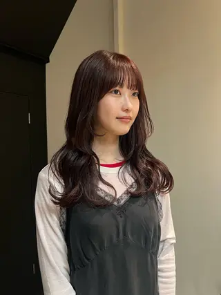 カラー あやの/レイヤー /ベージュカラーのヘアスタイル