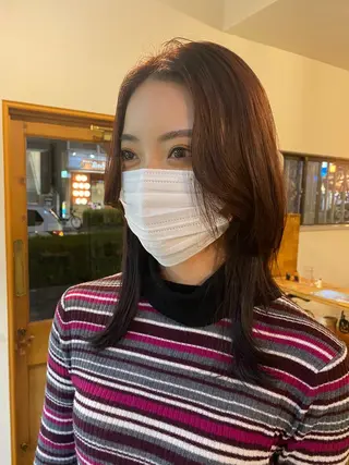 カラー ムナカタ アカリのヘアスタイル
