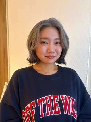 カラー cie ヒナタのヘアスタイル