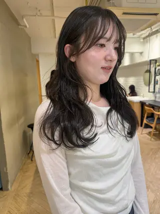 ロング 透明感カラー ラベンダー🤍エリコのヘアスタイル
