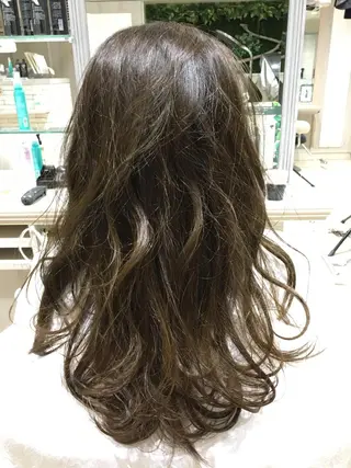 ロング カラー 似合う髪型見つけます AYAKAのヘアスタイル