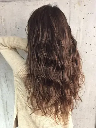 ロング カラー パーマ ヘアアレンジ メンズ キッズ ネイル マツエク・マツパ レイヤーカット✂️ 艶髪/小田部慎也のヘアスタイル