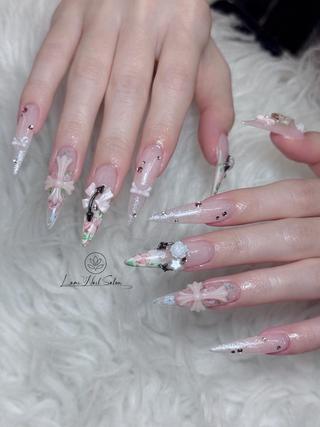 ネイル Lumi Shinokuboのネイルデザイン