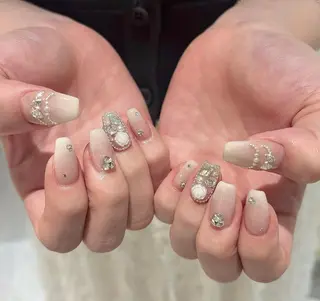 ネイル HIN NAILのネイルデザイン