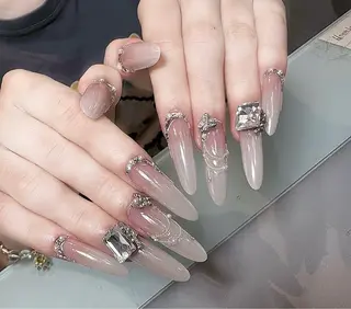 ネイル Luvia Ginzaのネイルデザイン