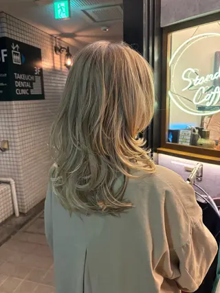 セミロング 海外風レイヤー🥥 NANAのヘアスタイル