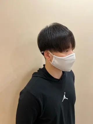 ショート 🫧艶ダブルカラー ブリーチ🫧トモヤのヘアスタイル
