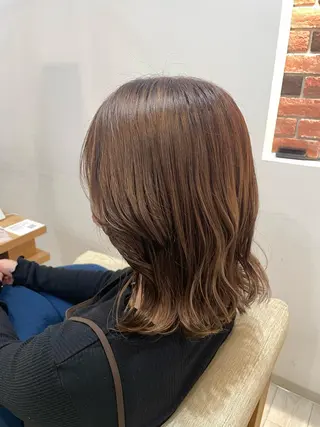ミディアム être 加藤 悠花のヘアスタイル