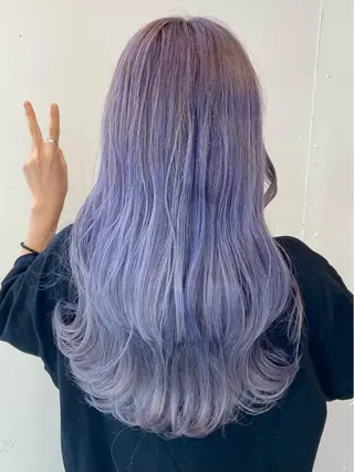 セミロング カラー ウルフカット レイヤーカット上柿のヘアスタイル