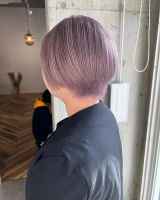 ショート カラー lani ブリーチ /ダブルカラーのヘアスタイル