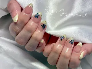ミディアム SyiSyu なんば本店のネイルデザイン
