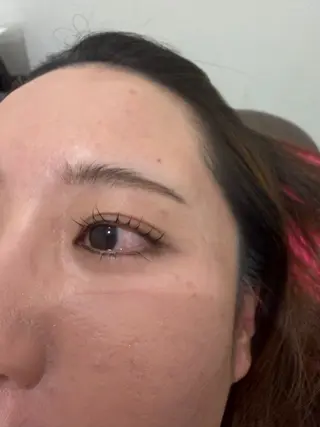 マツエク・マツパ 近藤 愛理のヘアスタイル