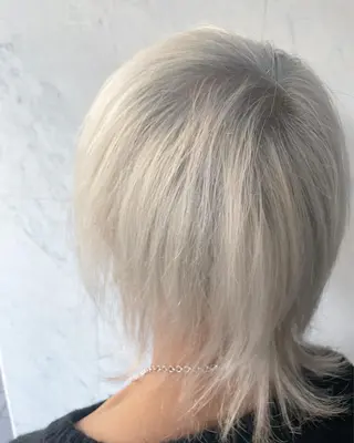 ミディアム カラー 町田ブリーチ特化 MANATOのヘアスタイル