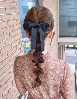 セミロング ヘアアレンジ ピンク系カラー💗 ヘアセット特化のヘアスタイル