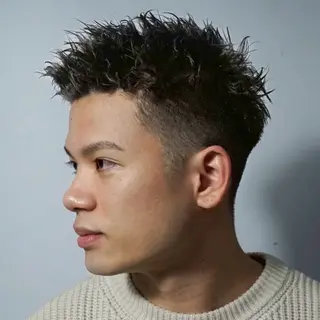 ショート 石川 裕大のヘアスタイル
