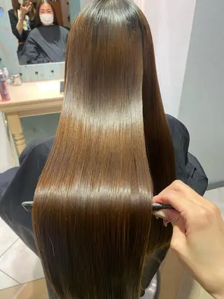 ロング 髪質改善 縮毛の達人 矢井由真のヘアスタイル