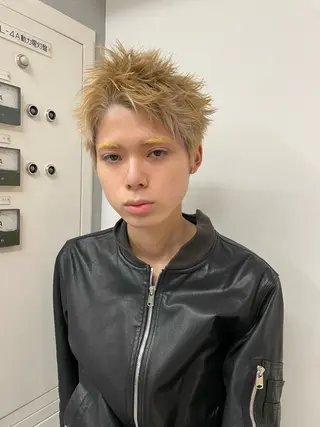 ショート カラー ハイトーン特化/渋谷 ⚡️コースケ⚡️のヘアスタイル