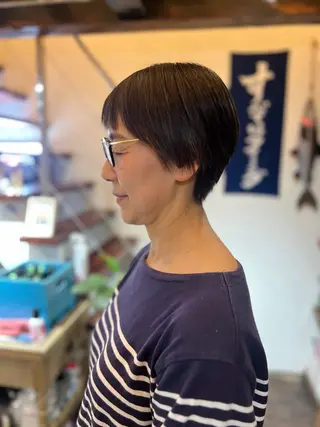 ショート ボブパーマ/レイヤー ヒロモトアサカのヘアスタイル