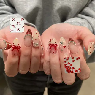 ミディアム LBnail.sae /おえかきネイルのネイルデザイン