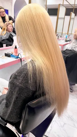 ロング カラー レイン🌏🌱 似合わせ/ハイトーンのヘアスタイル