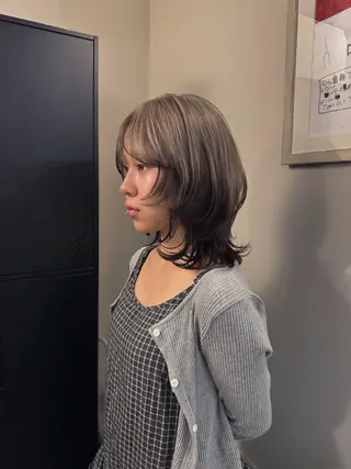 ミディアム カラー 新宿/ブリーチ /パーマ/戸羽のヘアスタイル