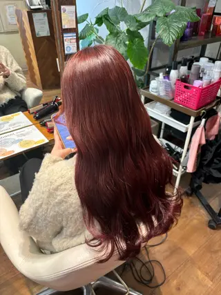 ロング カラー 佐藤 琴海のヘアスタイル