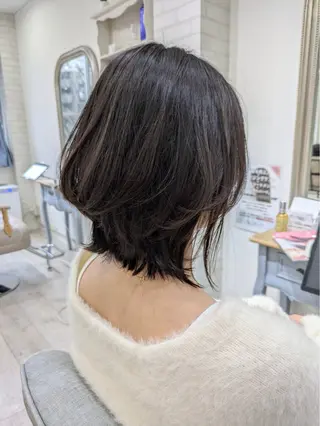 ミディアム ミヤザキ マサユキのヘアスタイル
