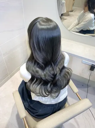 ロング カラー 透明感カラー🌿 グレージュ🐺陽介のヘアスタイル