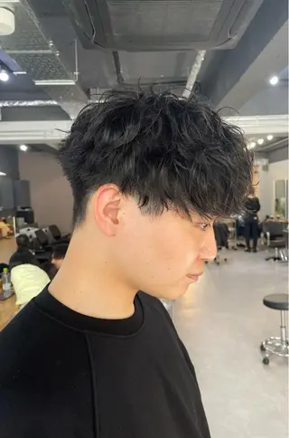 パーマ メンズ レイヤーカット 西村あきやのヘアスタイル