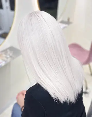 ロング カラー ハイトーン/ブリーチ 職人/森山陽向のヘアスタイル