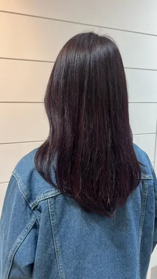 セミロング ogura hitomiのヘアスタイル