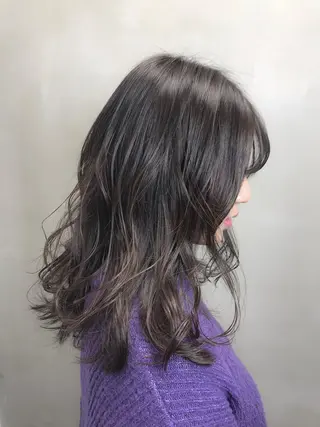 セミロング カラー 【透明感、艶髪】西村 有司のヘアスタイル