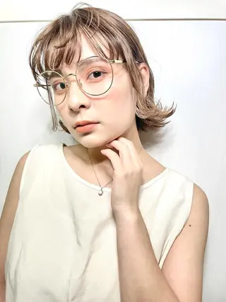 ショート 《インナーカラー》 YAMADAのヘアスタイル
