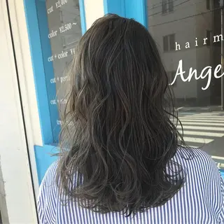 セミロング en Siena エンシエナのヘアスタイル