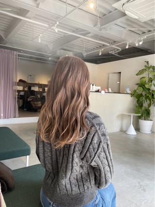 ロング 松尾 輝海のヘアスタイル