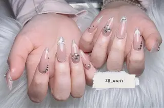 ロング トゥー フエンのネイルデザイン