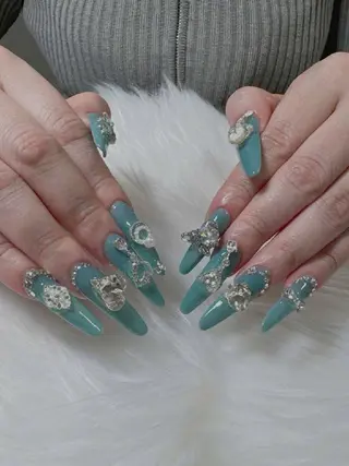 ネイル Hina ネイルサロンのネイルデザイン