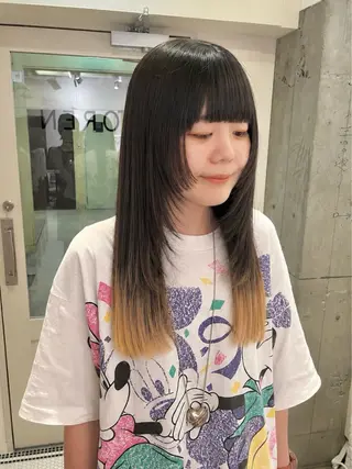 ロング オリーブカラー/ レイヤー/ ローレンのヘアスタイル