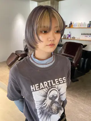 ショート カラー 聖 来のヘアスタイル